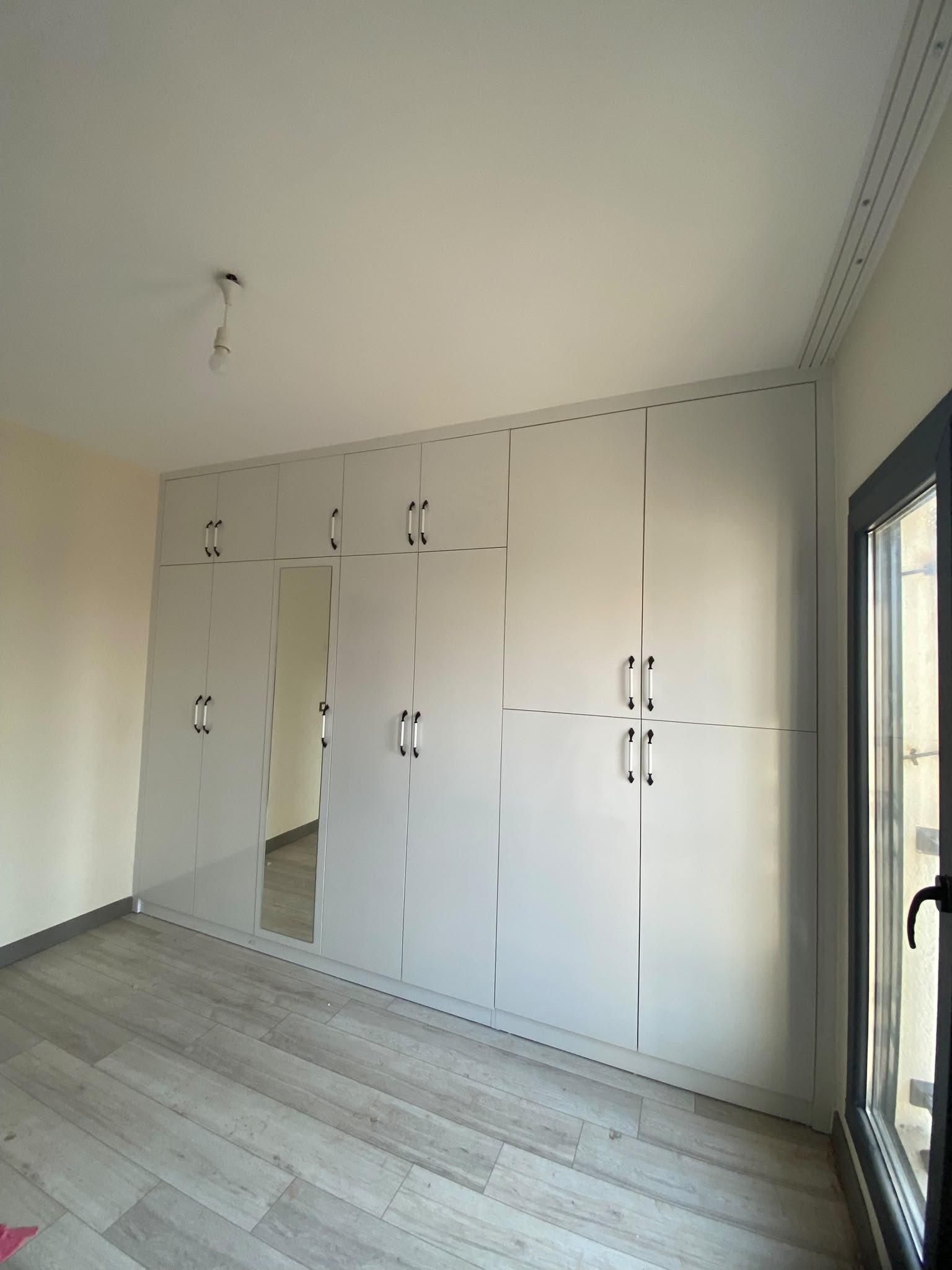 Aynalı Modern Yatak Odası Gardırobu